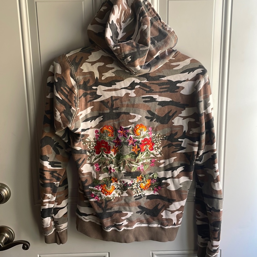 Romeo & Juliet Couture zip up hoodie